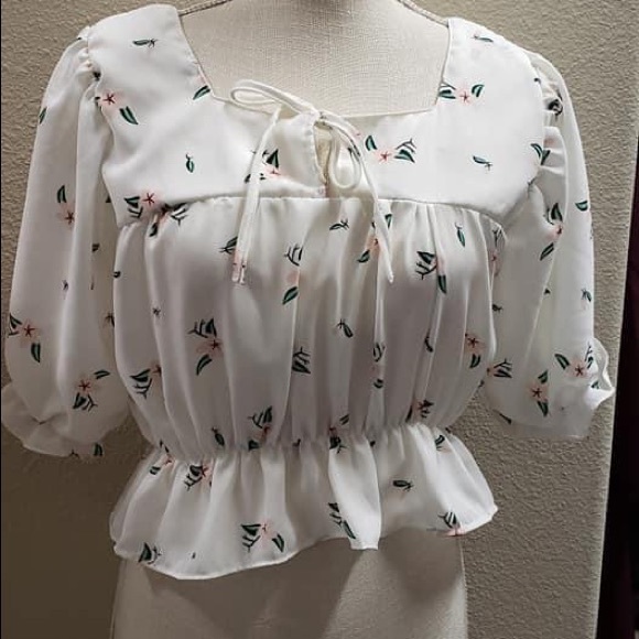 Bangkok tops - Picture 8 of 8